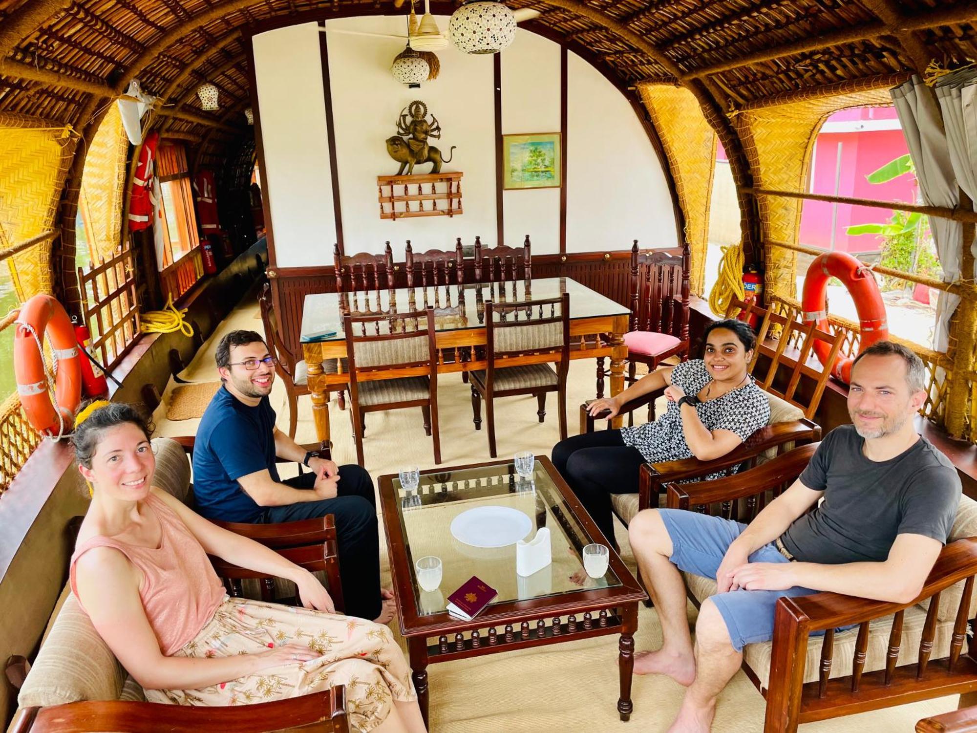 מלון Alappuzha Thara'S Houseboat מראה חיצוני תמונה