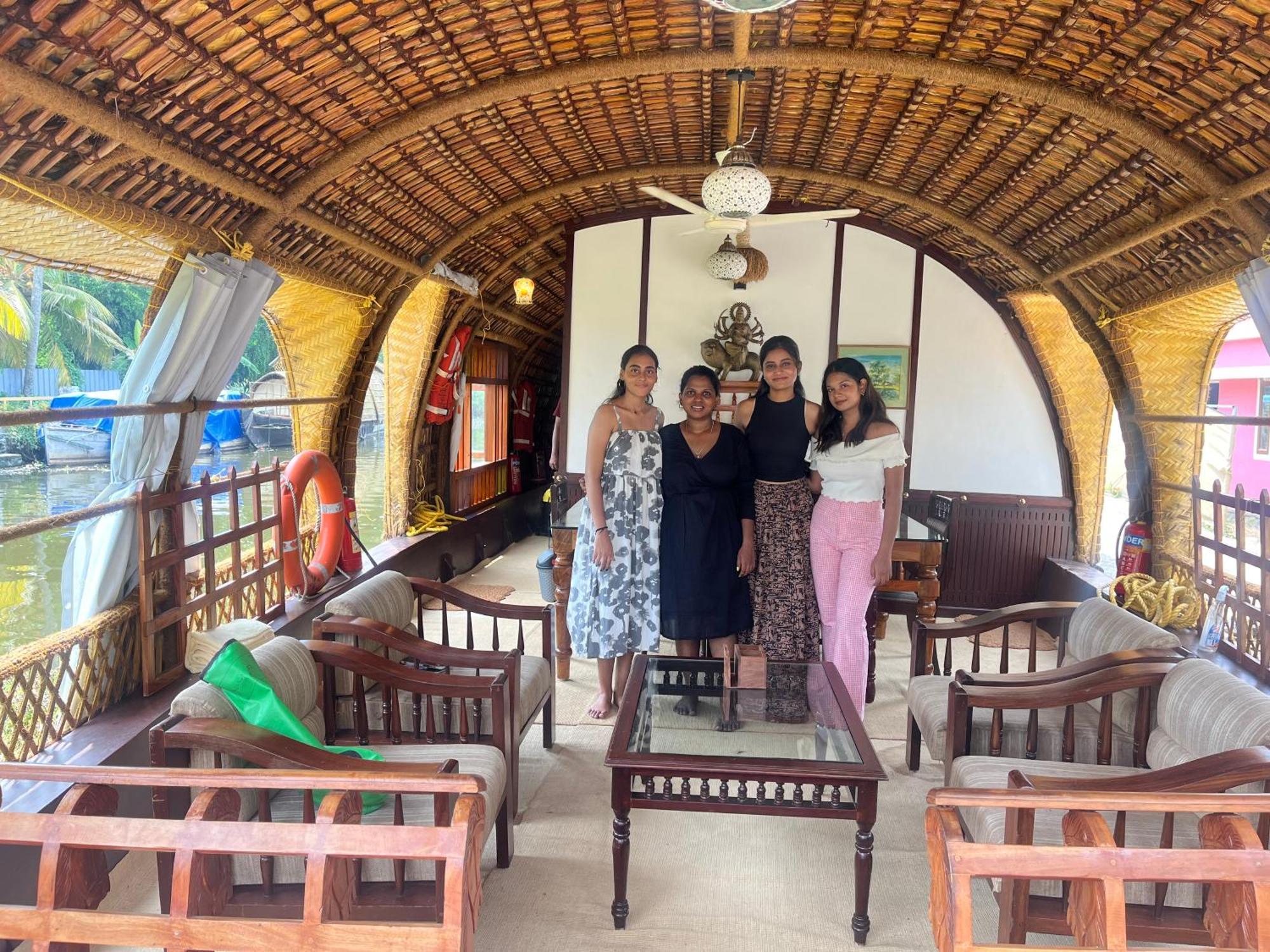 מלון Alappuzha Thara'S Houseboat מראה חיצוני תמונה