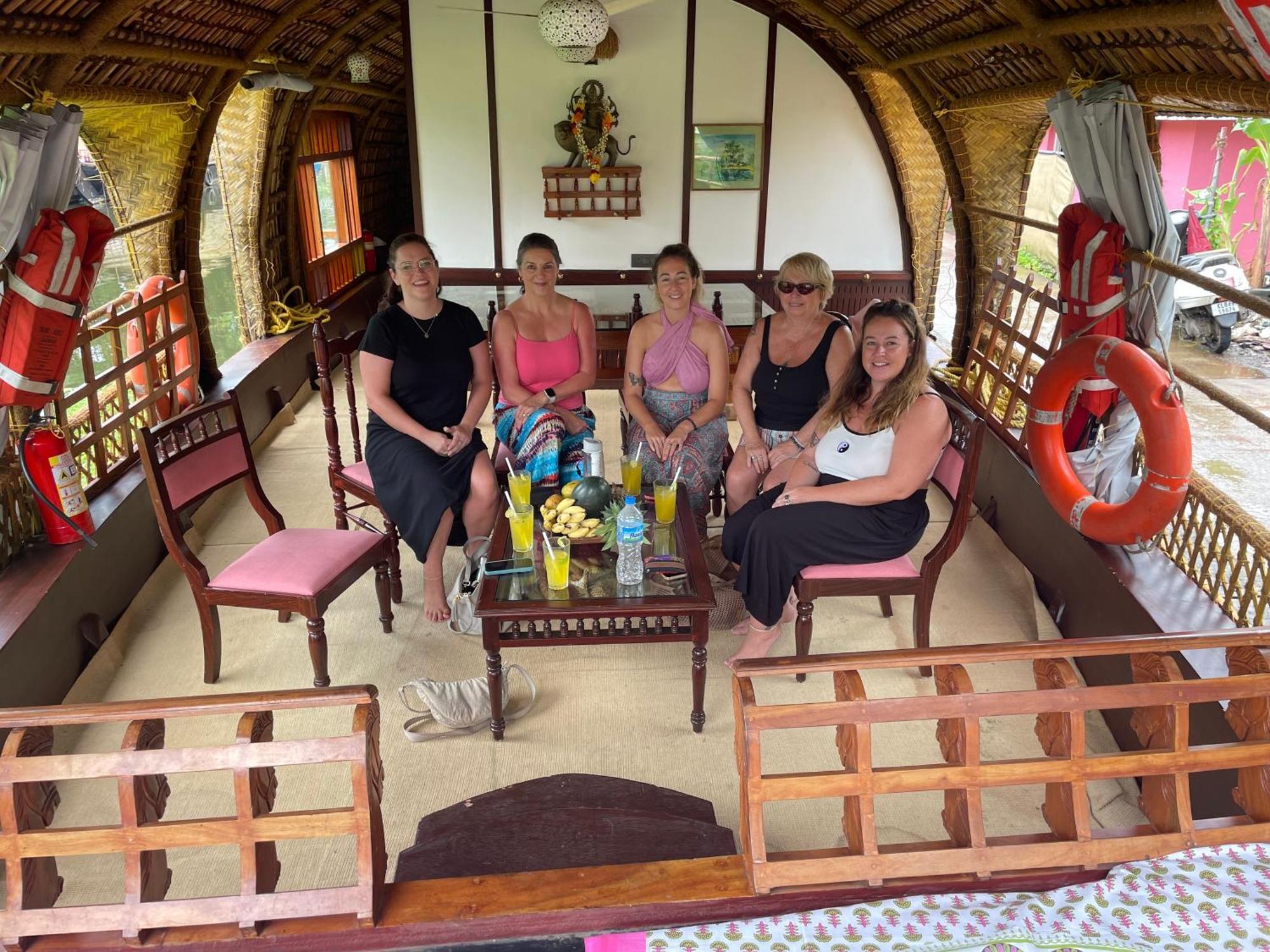 מלון Alappuzha Thara'S Houseboat מראה חיצוני תמונה