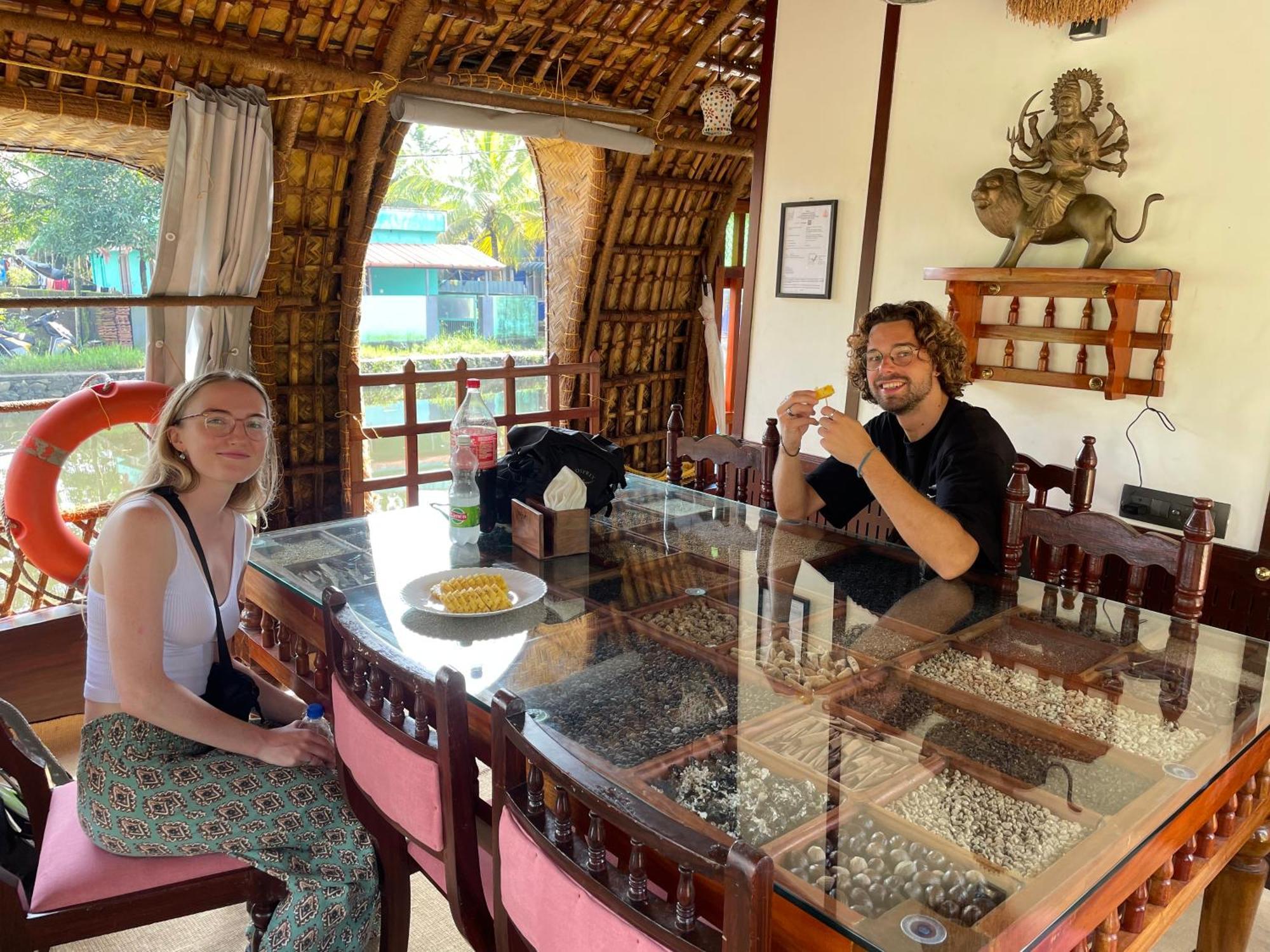 מלון Alappuzha Thara'S Houseboat מראה חיצוני תמונה