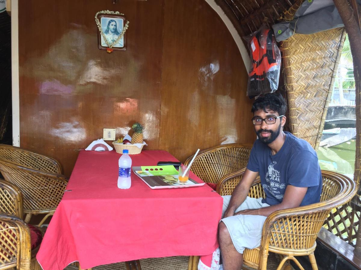מלון Alappuzha Thara'S Houseboat מראה חיצוני תמונה